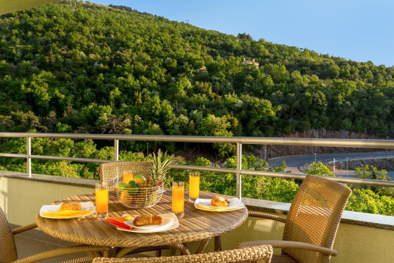 Apartment Maja Opatija With Free Private Parking And Lovely Sea View Terrace Kültér fotó