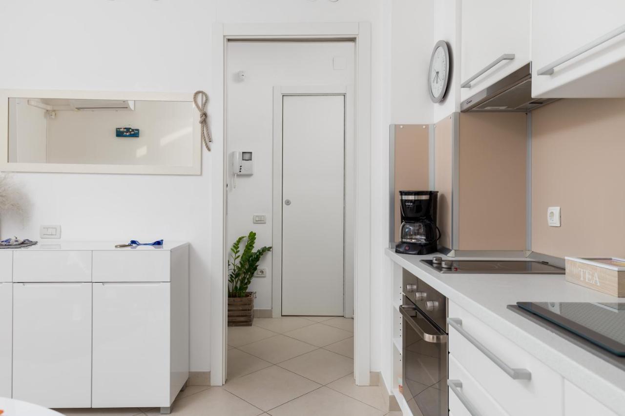 Apartment Maja Opatija With Free Private Parking And Lovely Sea View Terrace Kültér fotó
