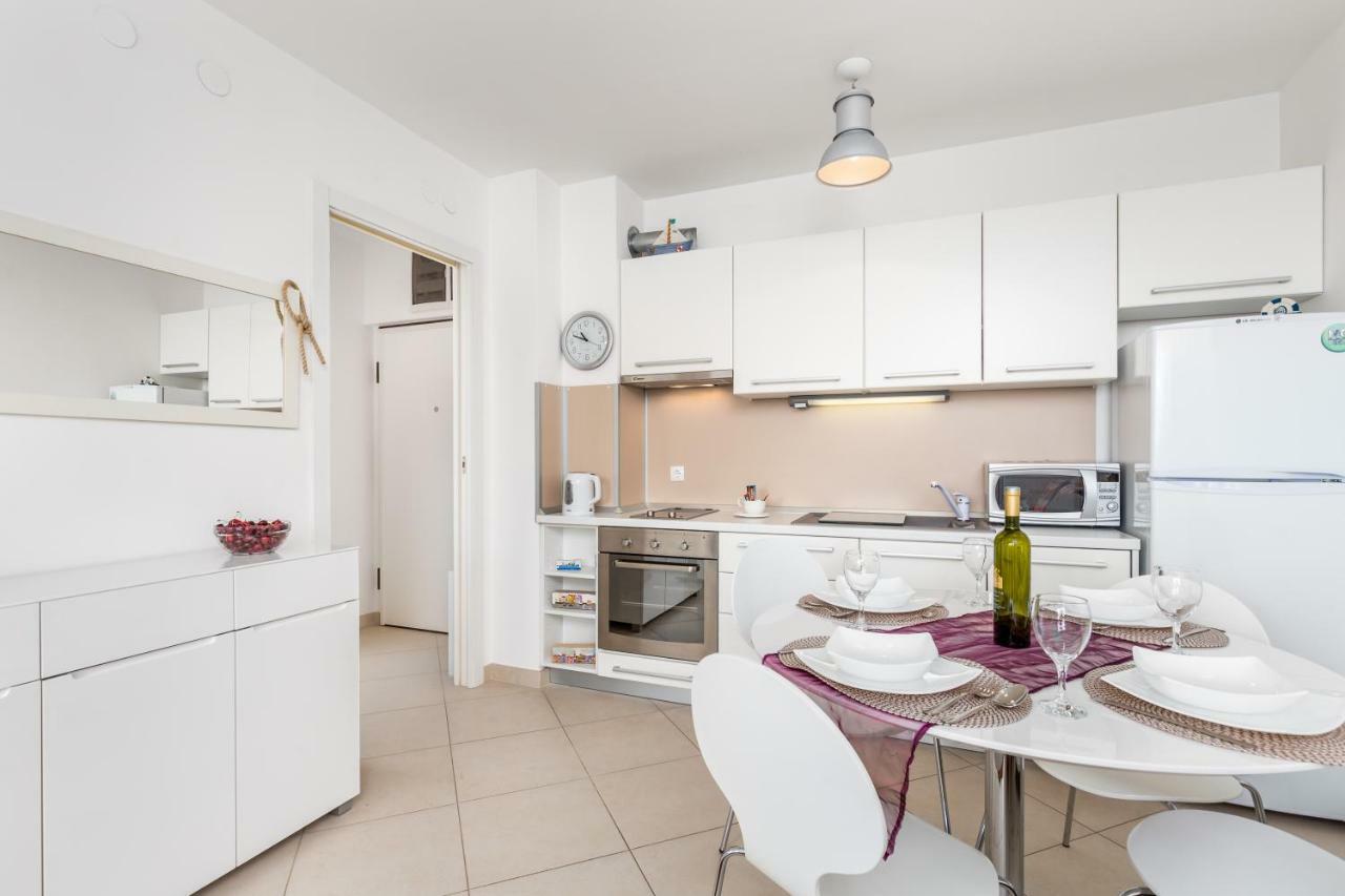 Apartment Maja Opatija With Free Private Parking And Lovely Sea View Terrace Kültér fotó