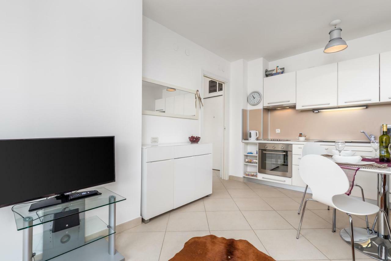Apartment Maja Opatija With Free Private Parking And Lovely Sea View Terrace Kültér fotó
